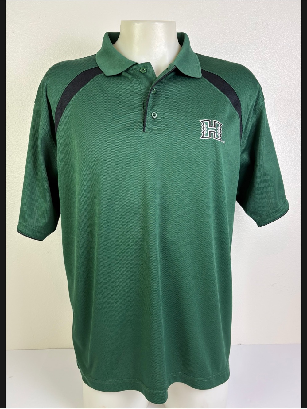 Hawaii Rainbow Warriors NCAA Men's L Polo
Shirt Green Black Embroidered Logo